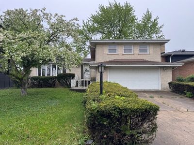 8135 W Rascher Ave, Chicago, IL, 60656