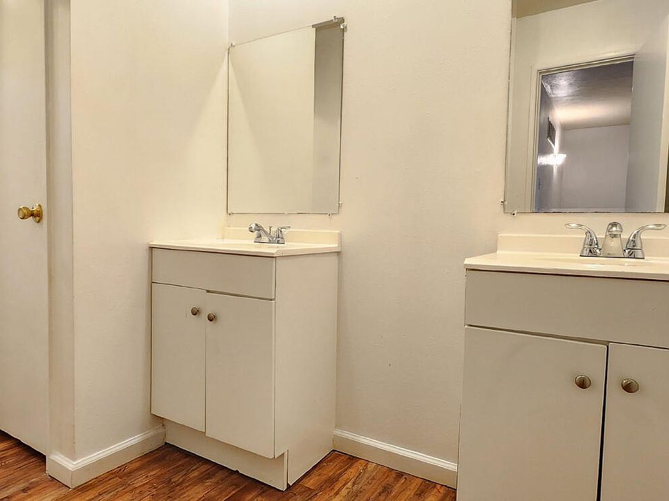 1st image of 10006 Isabelle Ct