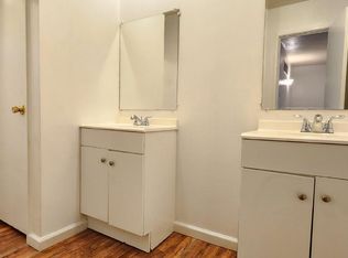 10006 Isabelle Ct, Saint Ann, MO 63074