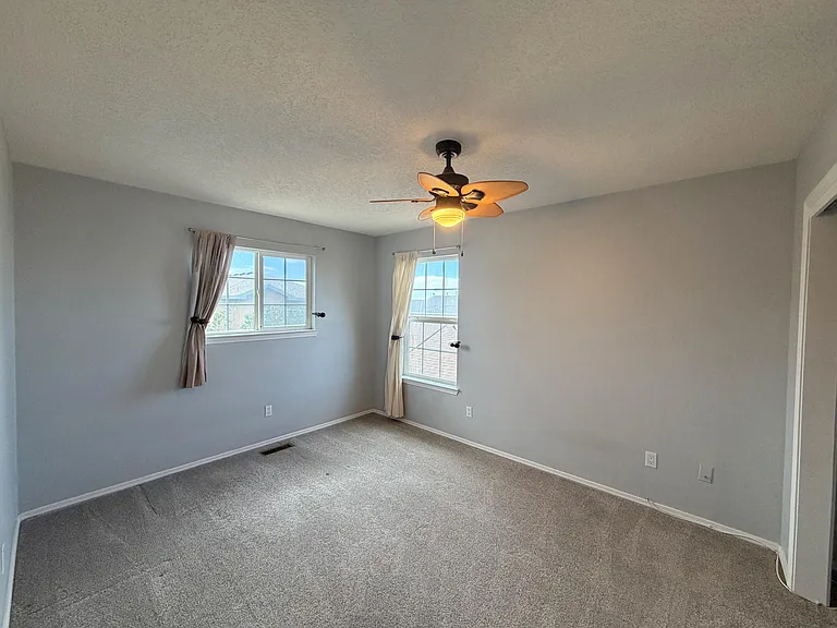7300 Tricia Rd NE — Photo 24