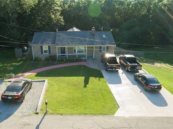 3206 W Townsend Ct, Kansas City, KS 66109