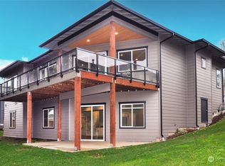 5544 Whitehorn Way, Blaine, WA 98230