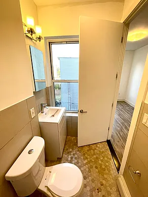 Rented by Pear NYC LLC | media 39