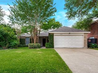 16343 Chimneystone Dr, Houston, TX 77095