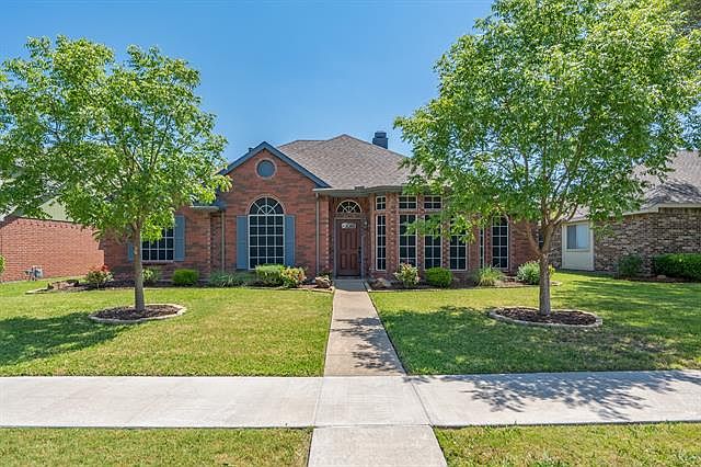 1st image of 7032 Blalock Dr