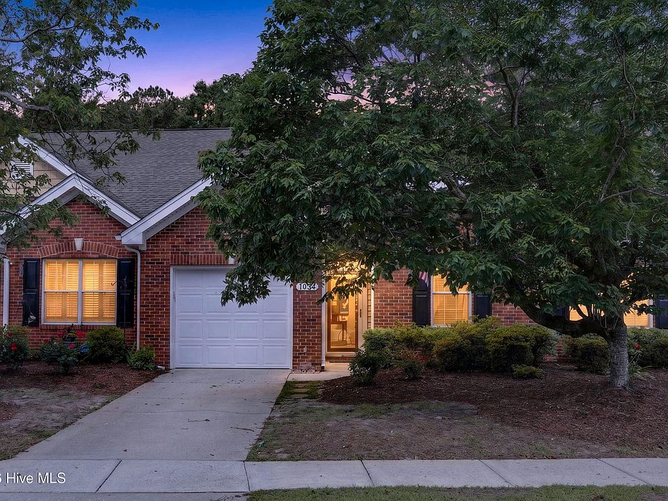1st image of 1034 Avenshire Circle