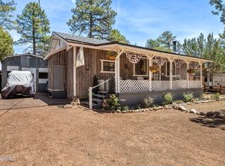 2893 Holiday Forest Dr, Overgaard, AZ 85933