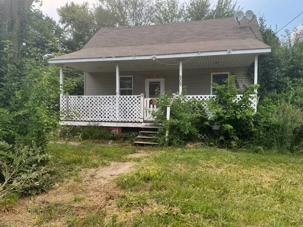 609 W Green St, Newman, IL 61942