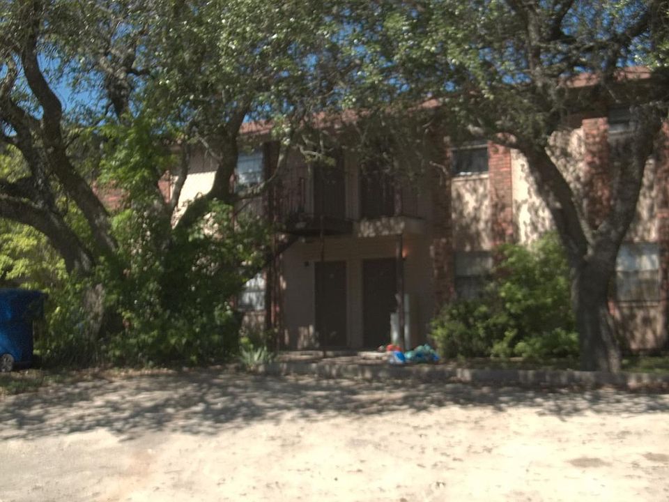 1st image of 209 Northern Dove Ln