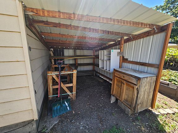 5th image of 1128 W Sinto Ave #A