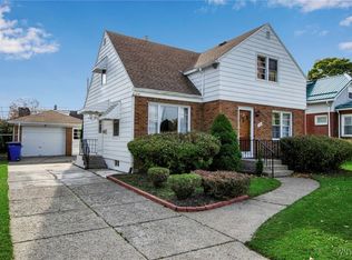 65 Palm St, Lackawanna, NY 14218