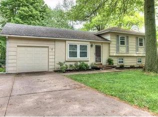 5313 N Virginia Ave, Kansas City, MO 64118