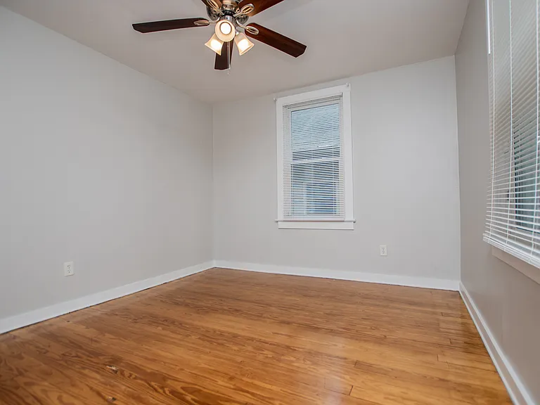 1818 Taylor Ave — Photo 21