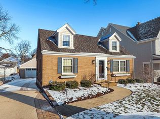 330 S Wright St, Naperville, IL