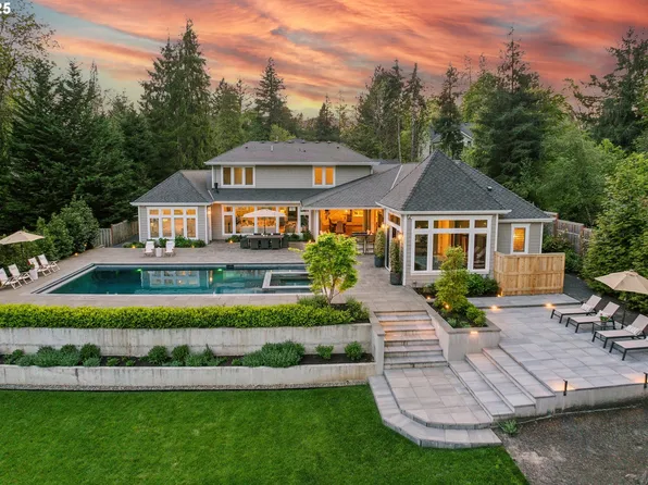 13962 Knaus Rd, Lake Oswego, OR 97034