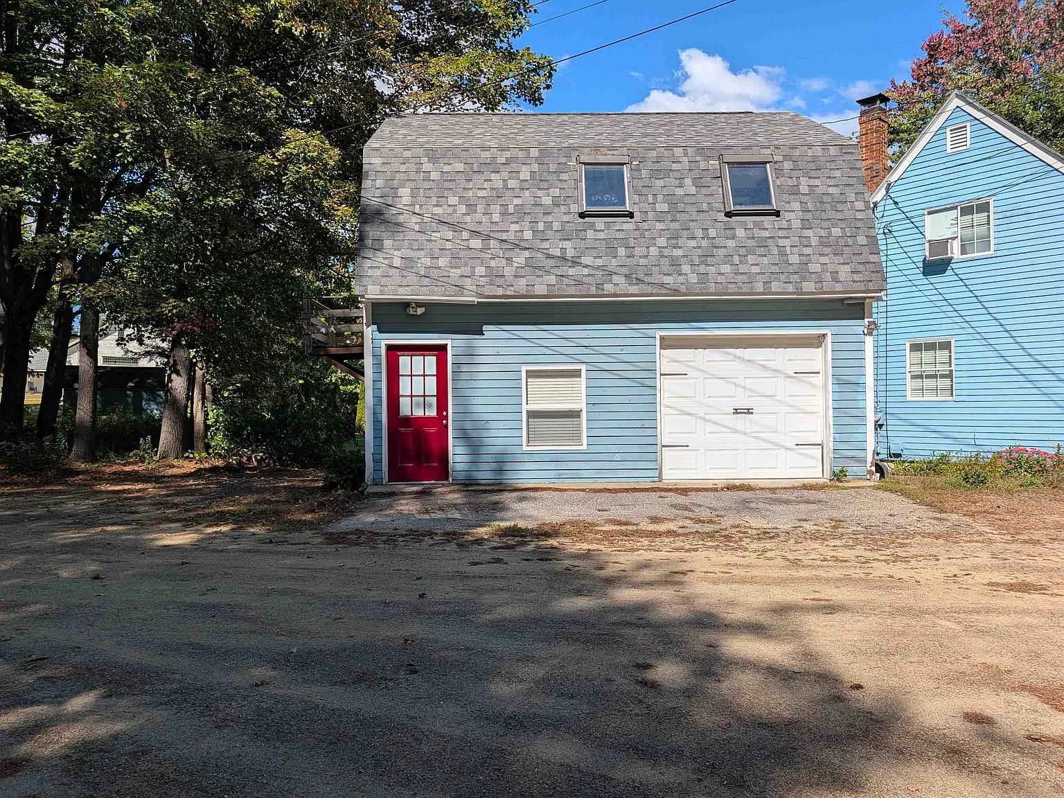2 bed, 1.0 bath, 720 sqft, $2,000 — Photo 2