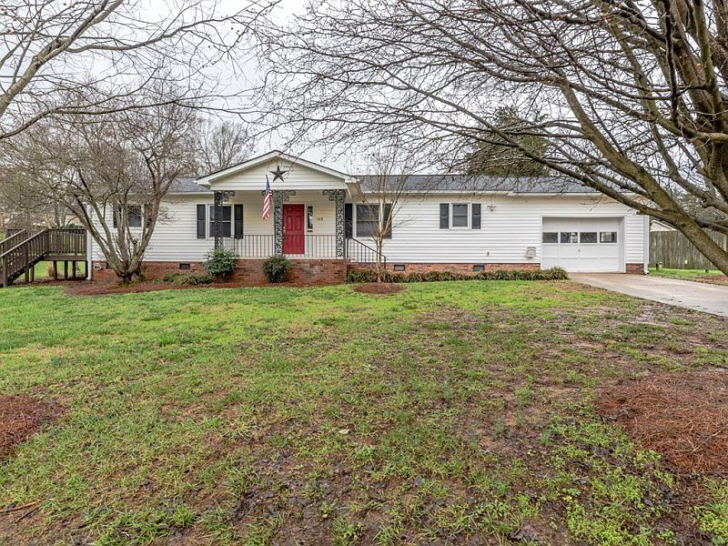 1st image of 163 Whitesides Dr