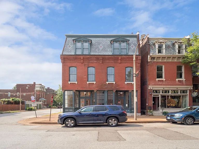 1300 Sidney — Photo 17
