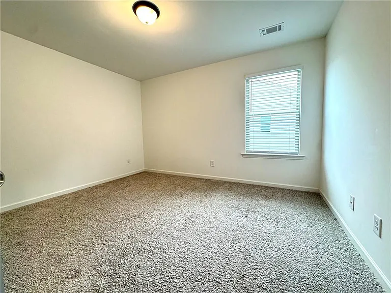 2955 Vinca Dr — Photo 23