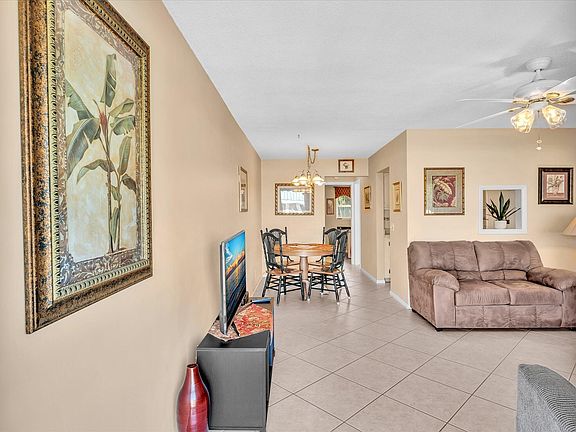 3rd image of 2542 S Federal Highway #0190
