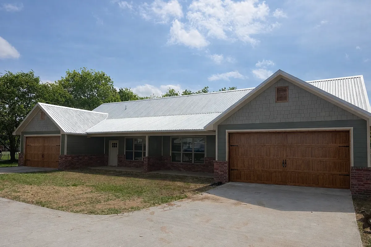 Building Photo - 500D N Cleburne Whitney Rd