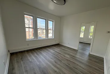 207 Arlington Avenue, #3