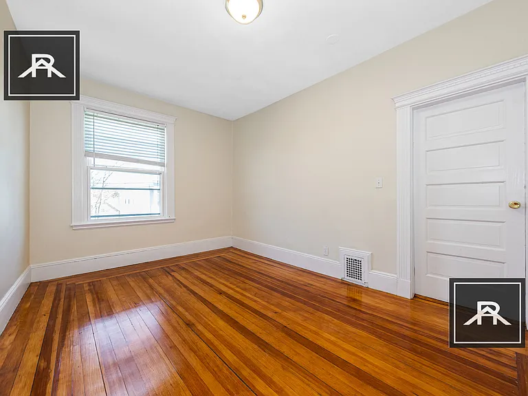 46 Brackett St #3 — Photo 17