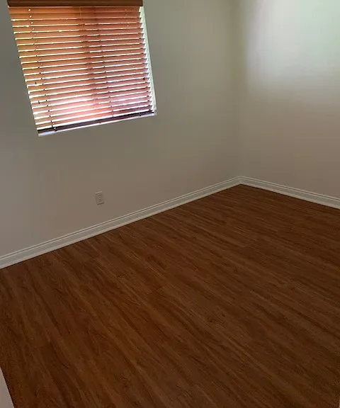 1255 N Los Robles Ave — Photo 11