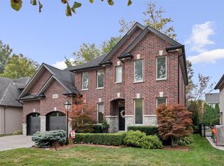 1265 Maple Ave, Lasalle, ON N9J3Y6
