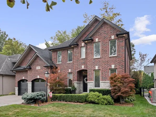 1265 Maple Ave, Lasalle, ON N9J 3Y6