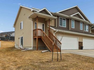 600 Riley Ln, West Branch, IA, 52358