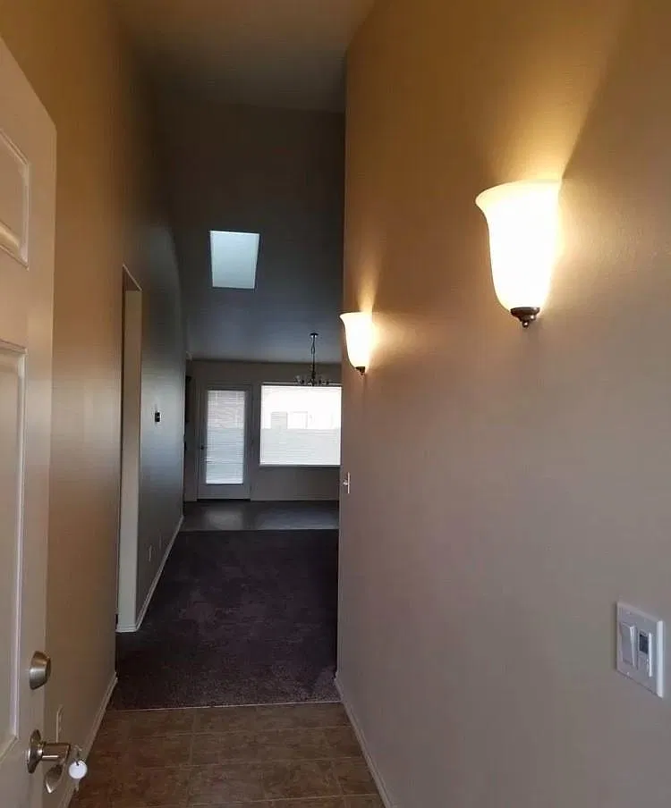 3 bed, 1288 sqft, $2,050 — Photo 3