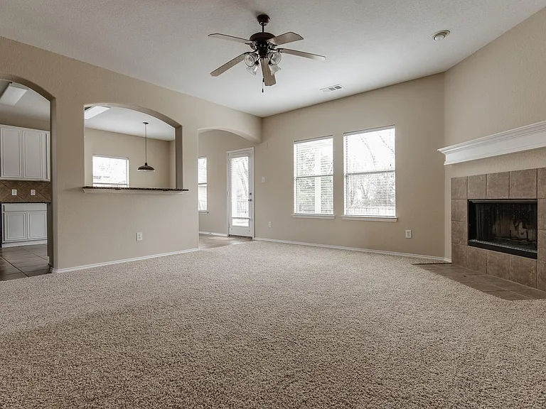 249 Niagara Falls Dr — Photo 37