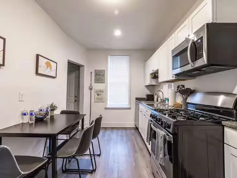 2207 Carey Way — Photo 3