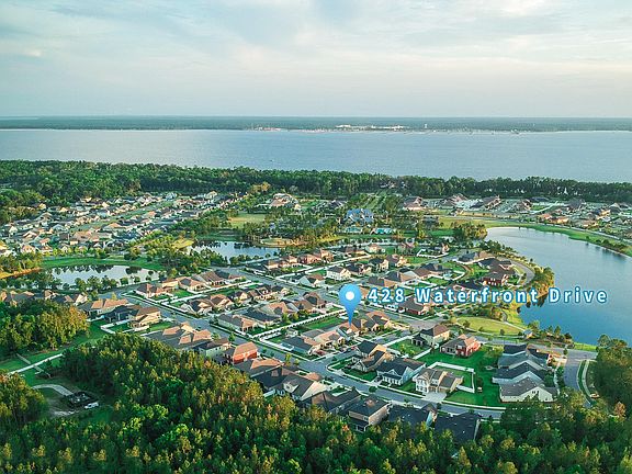 4th image of 428 Waterfront Dr