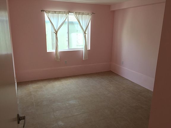 4th image of 2530 46th Ave