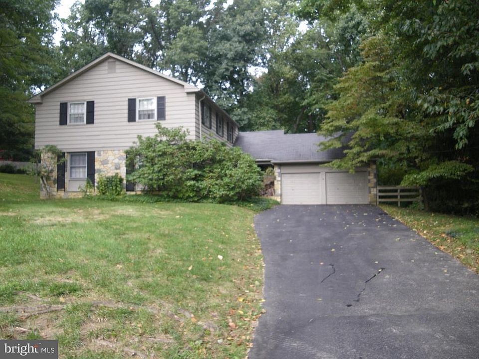 2nd image of 519 Daventry Rd