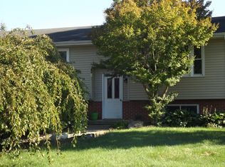 6244 W Ridge Dr, Fremont, MI 49412