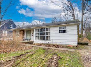 1986 Liberty Rd, Stow, OH 44224