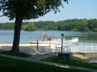 2989 Vincent Rd, Stow, OH 44224