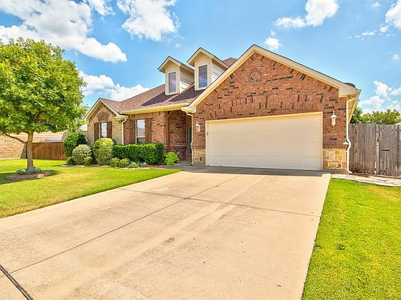 3rd image of 409 Commonwealth Dr