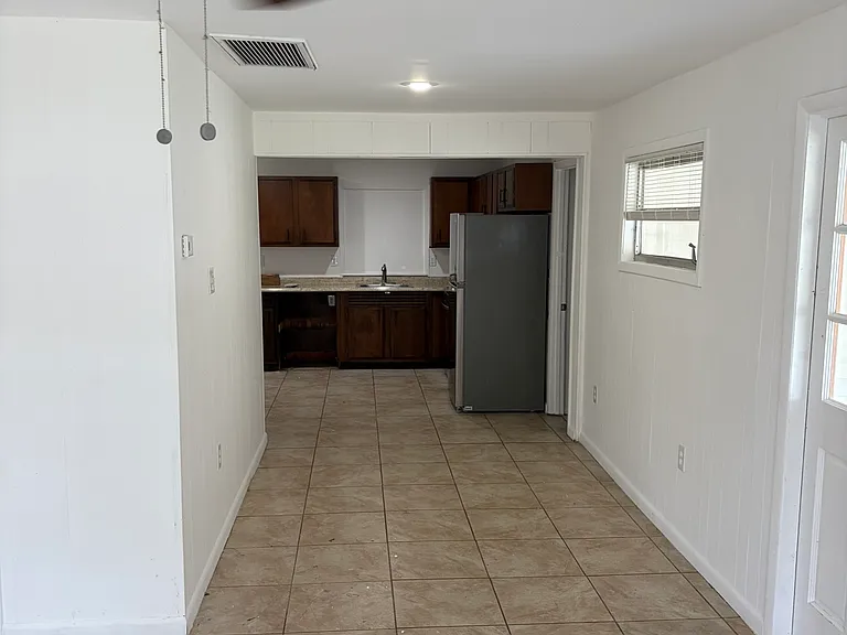 5301 SE Ebbtide Ave — Photo 3