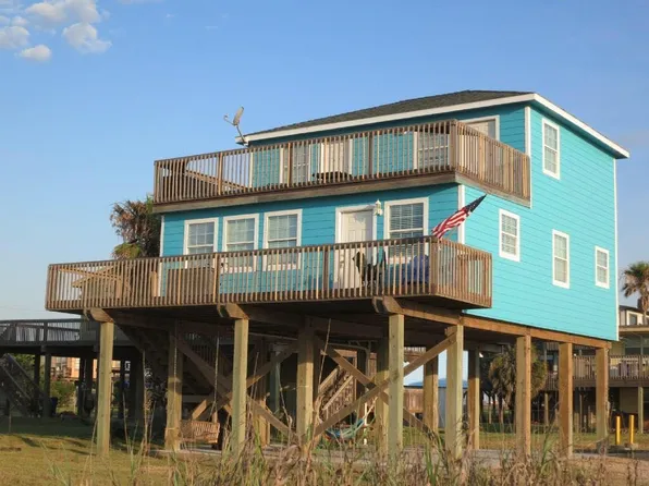 115 Yucca Ave, Surfside Beach, TX 77541