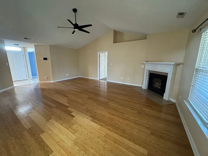 137 Clover Ridge Dr — Photo 10