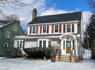 3141 Coleridge Rd, Cleveland Heights, OH 44118