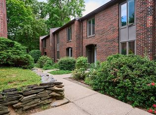 4 Chadwick Ct UNIT 4, Amherst, MA 01002