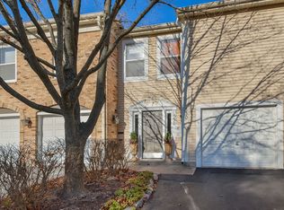 530 River Front Cir UNIT 605, Naperville, IL 60540