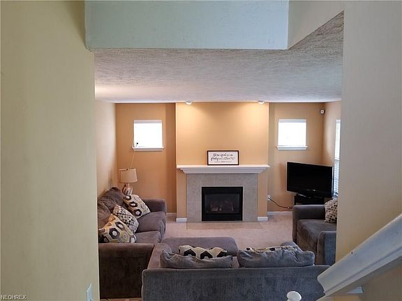 4th image of 14228 Cranwood Park Blvd