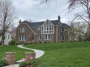 1435 Rankin Dr, Saint Louis, MO 63117
