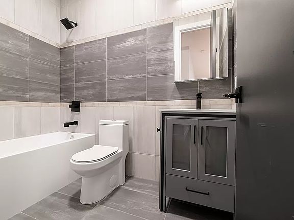 4th image of 160 Erasmus St #4A